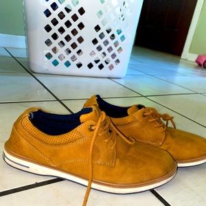 Náutica boys dress shoes size 6